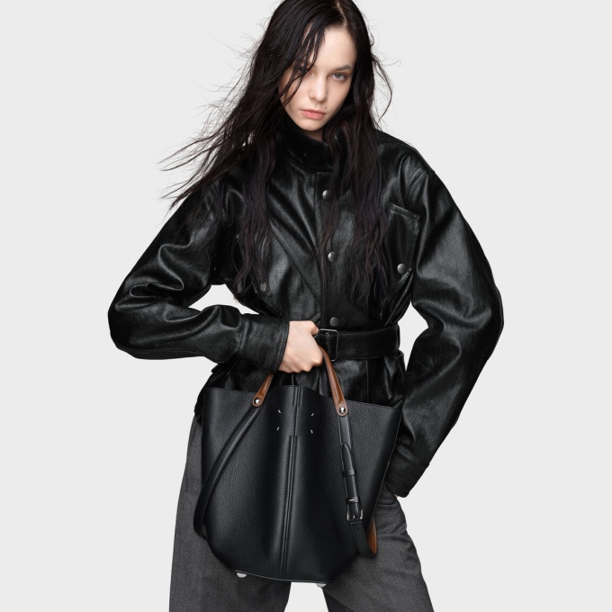 maison margiela black grained calfskin dress-age bag